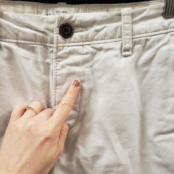 Abercrombie & Fitch Mens Chino Shorts Size 30 Ivory Thick Preppy Safari Y2K - Picture 3 of 14